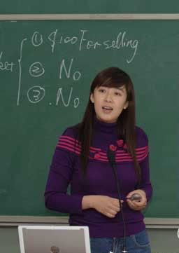 ����С����°���