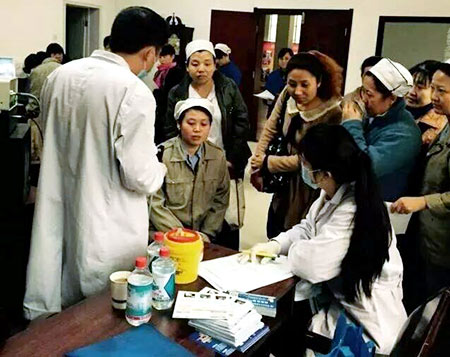 中大医院走进五环集团开展义诊活动,关爱一线工人耳鼻喉健康