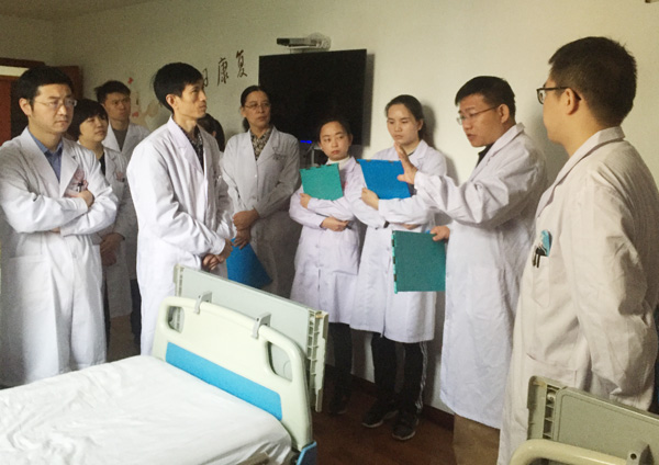 【新闻纪实】臧洪瑞教授赴中大联合会诊