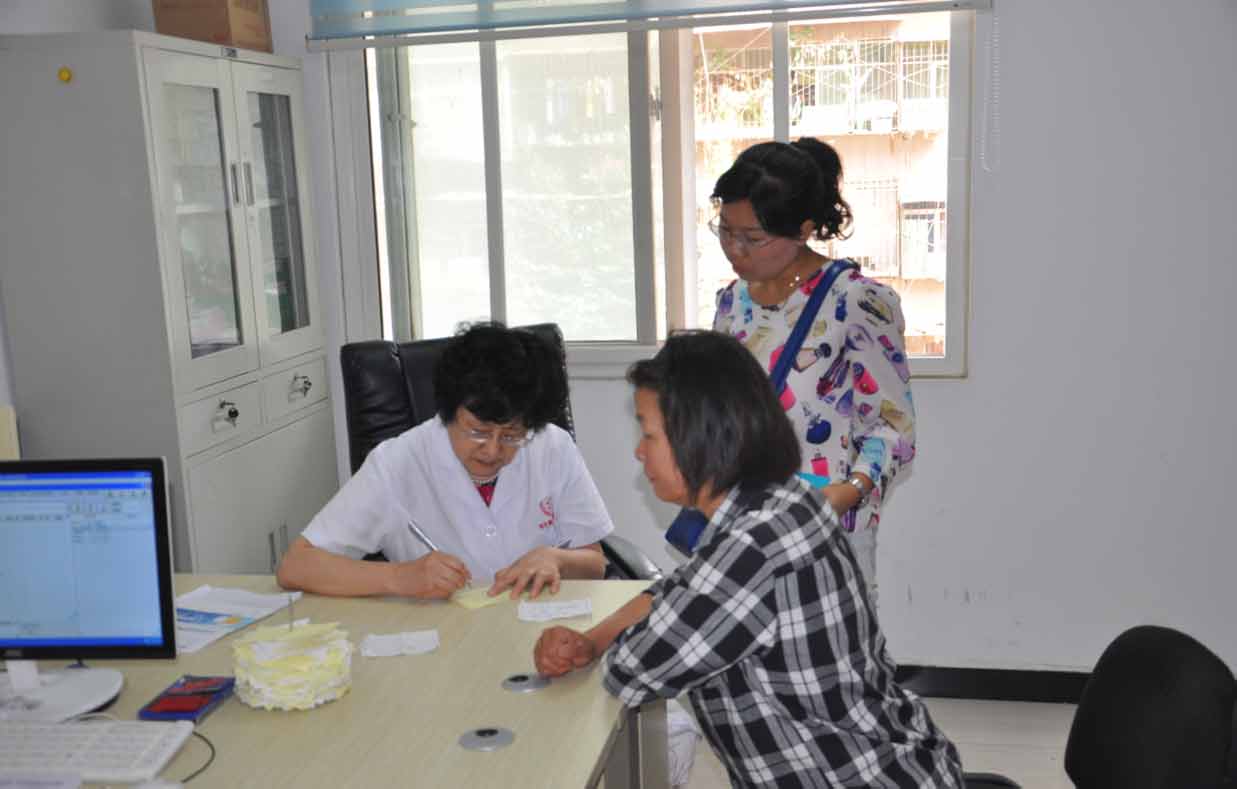 ��ע����Ⱥ��378λ���ϻ����д�����