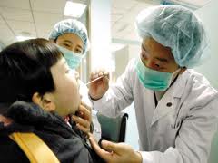 诊断声带小结,病因症状为主要依据